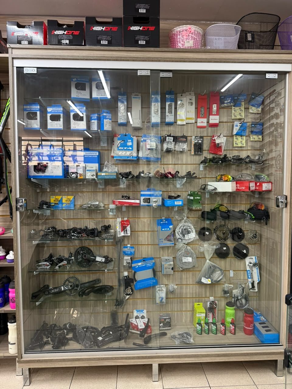 Peças e componentes na loja